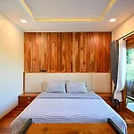 The Moonlight Guesthouse