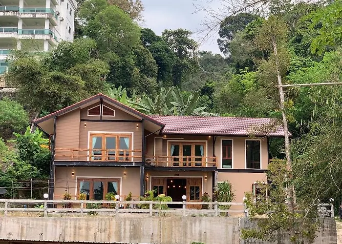 The Moonlight Guesthouse